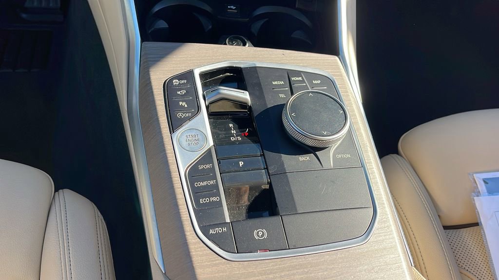 Used 2025 BMW 430i Coupe w/ Premium Package image 19