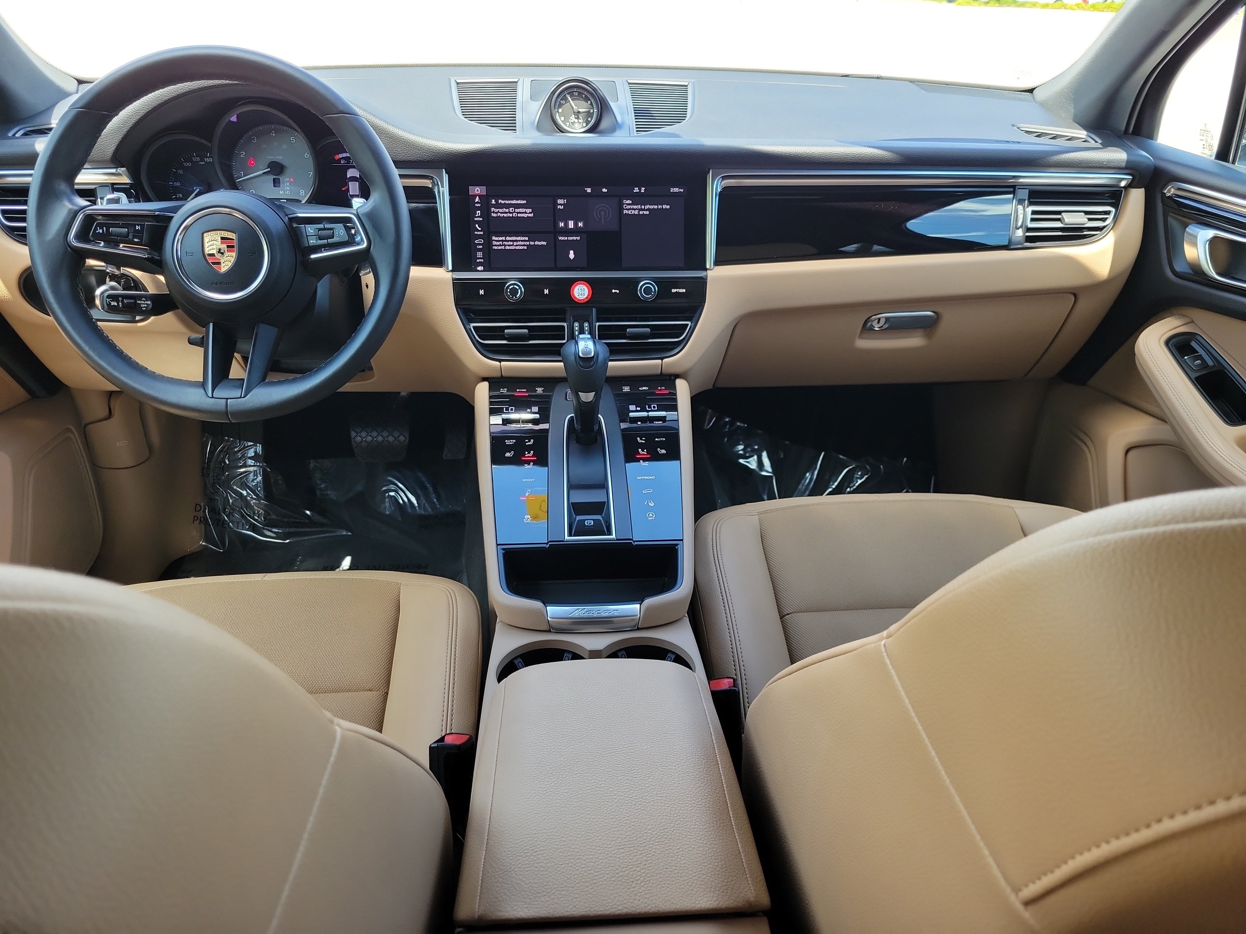 Certified 2024 Porsche Macan S AWD/4WD image 13