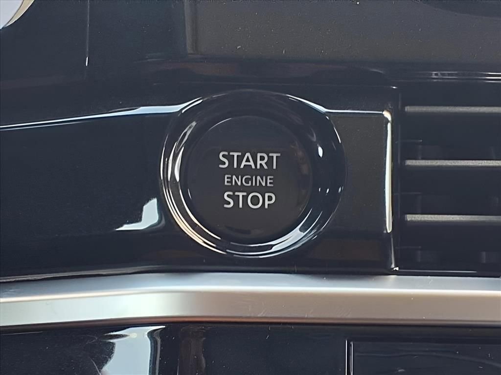 New 2025 Nissan Pathfinder Platinum w/ Cargo Package image 20