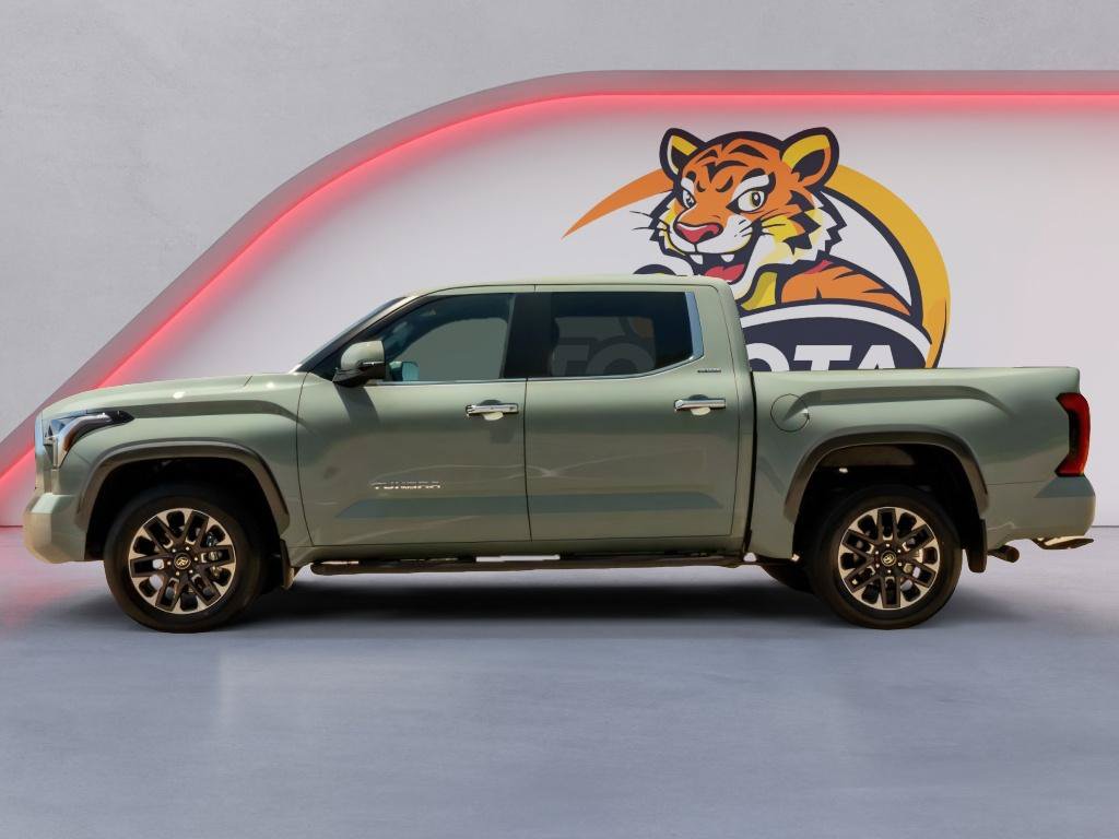 Used 2026 Toyota Tundra Limited AWD/4WD image 9