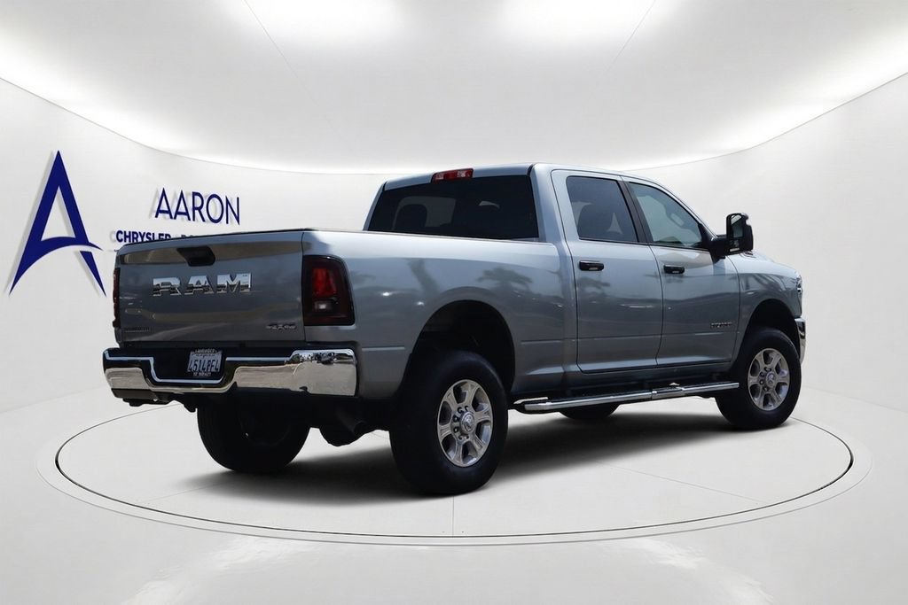 Used 2026 RAM 2500 Big Horn AWD/4WD image 4
