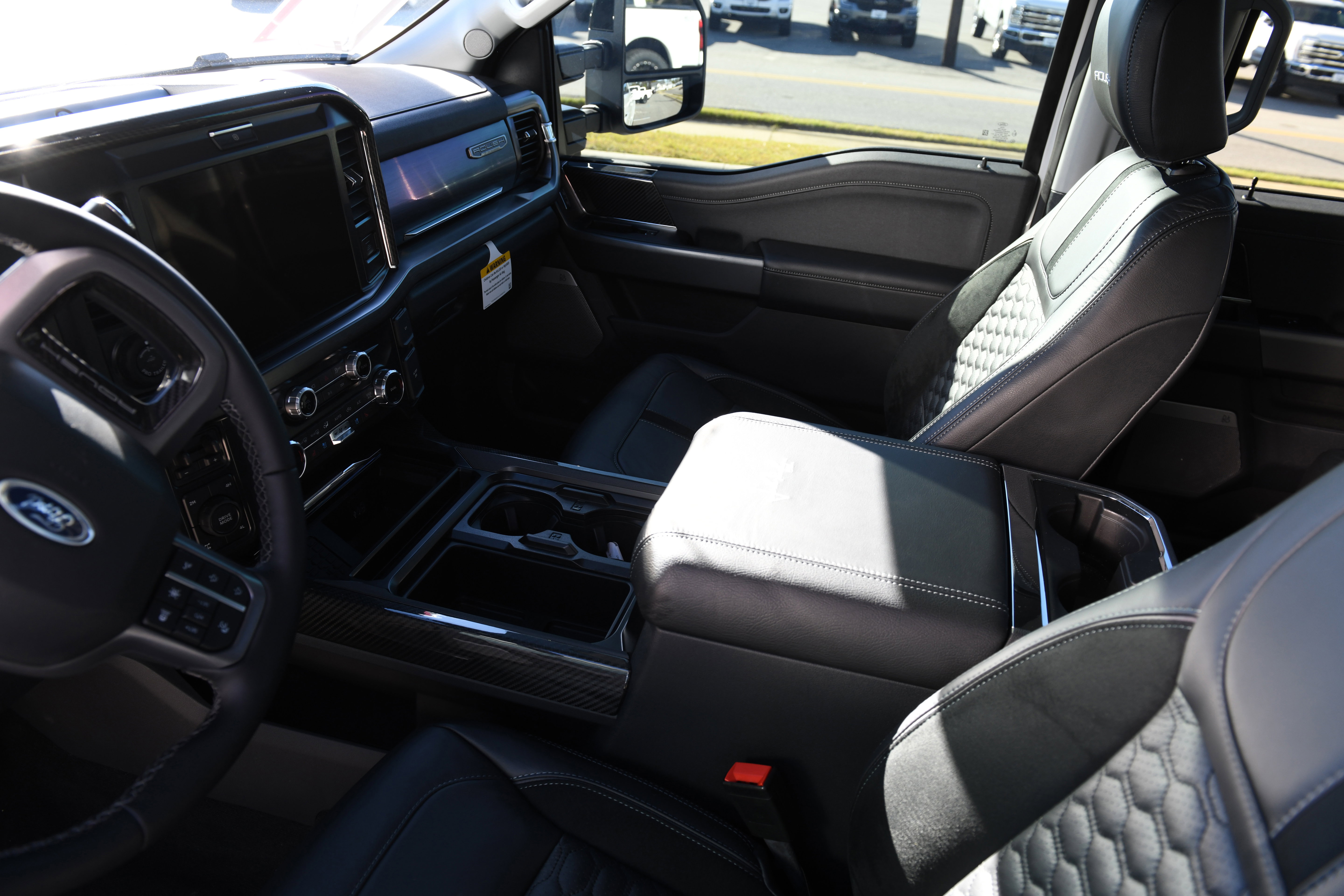 New 2026 Ford F250 Lariat w/ Black Appearance Package image 33