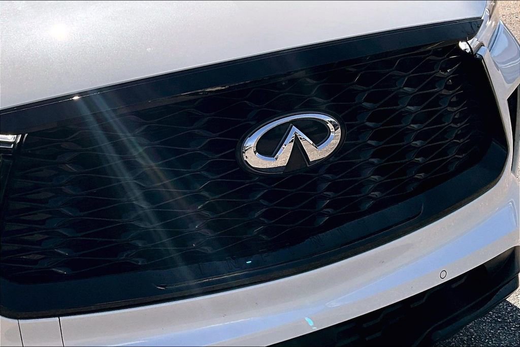 Certified 2025 INFINITI QX60 Luxe w/ Black Edition image 41
