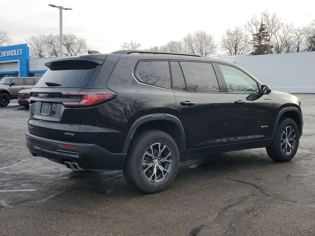 Used 2024 GMC Acadia AT4 image 3