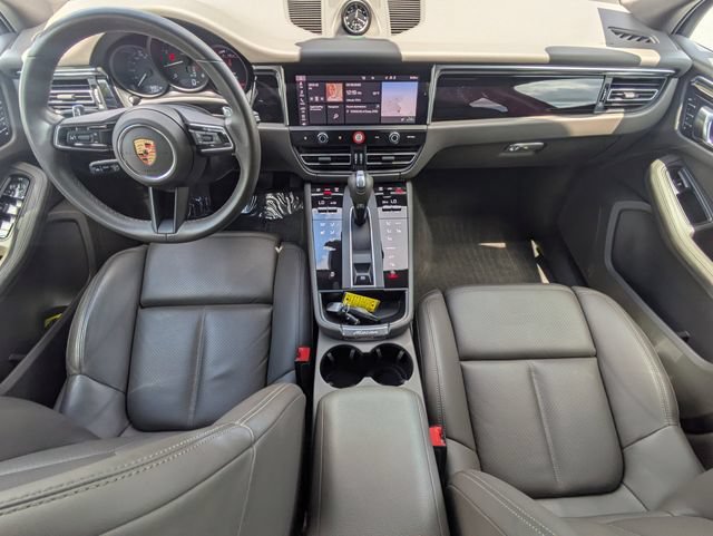 Used 2024 Porsche Macan AWD/4WD image 14