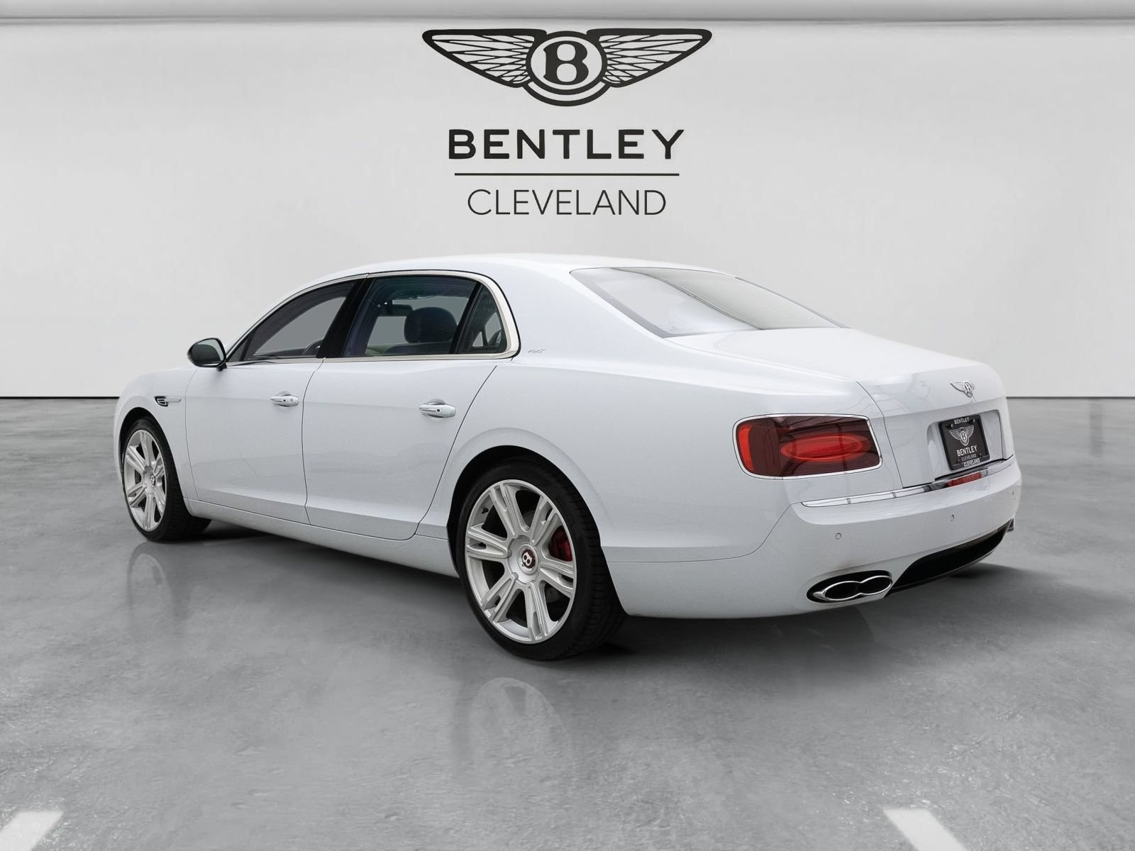 Used 2017 Bentley Flying Spur S V8 AWD/4WD image 3