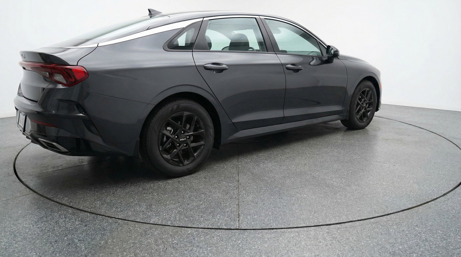 Used 2025 Kia K5 LXS image 9