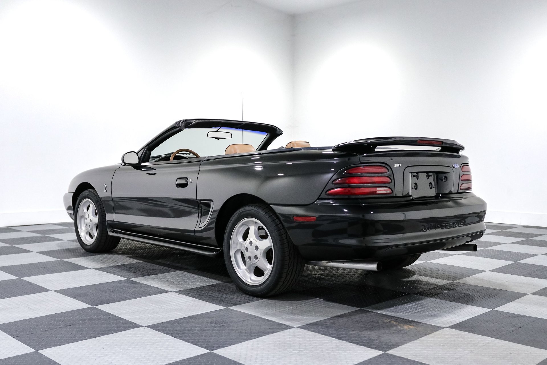 Used 1995 Ford Mustang GT RWD image 7