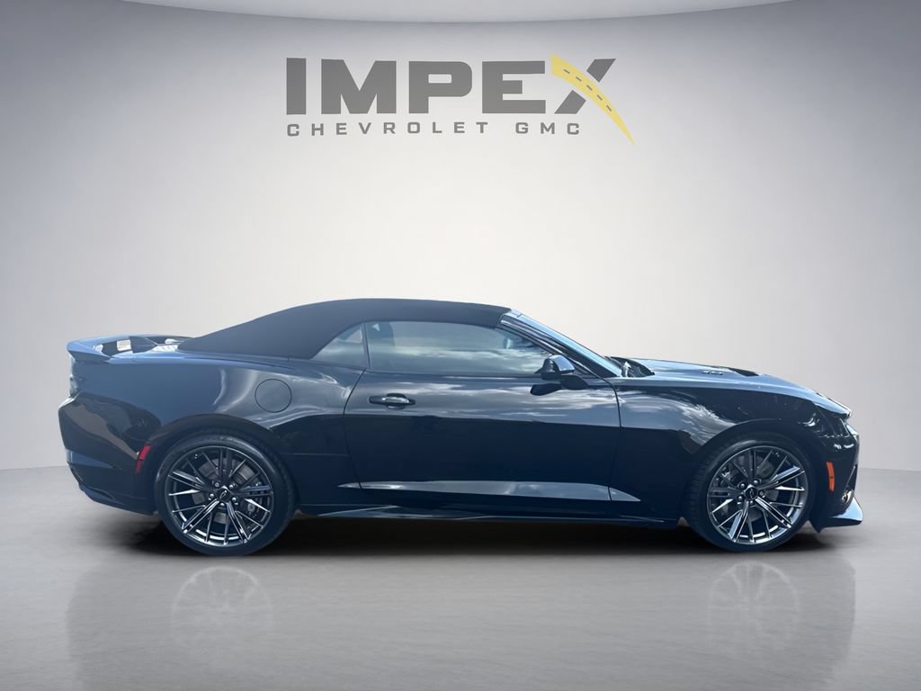 Used 2023 Chevrolet Camaro ZL1 RWD image 7