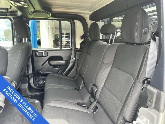 Used 2022 Jeep Gladiator Sport AWD/4WD image 27