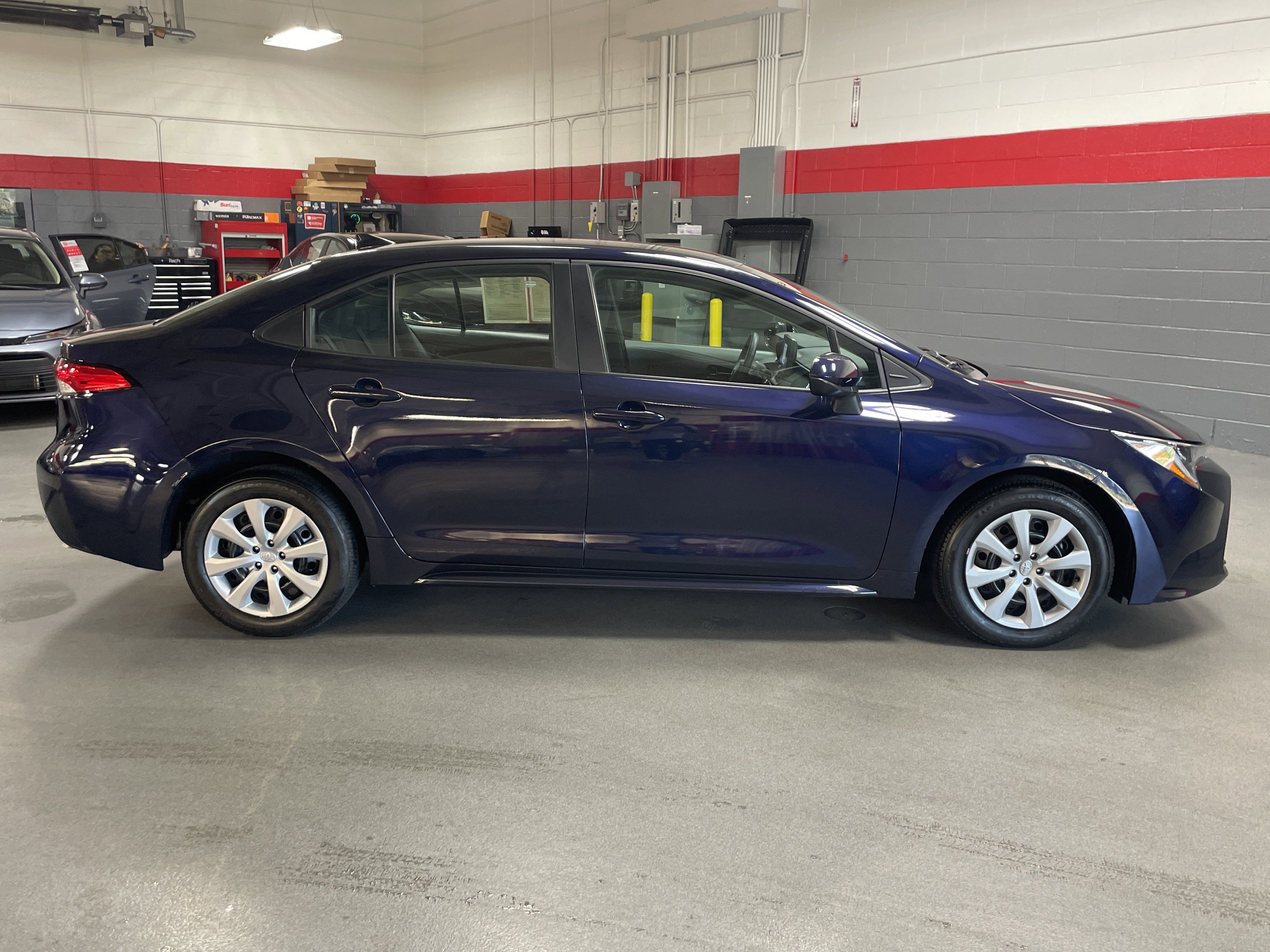 Used 2024 Toyota Corolla LE image 11