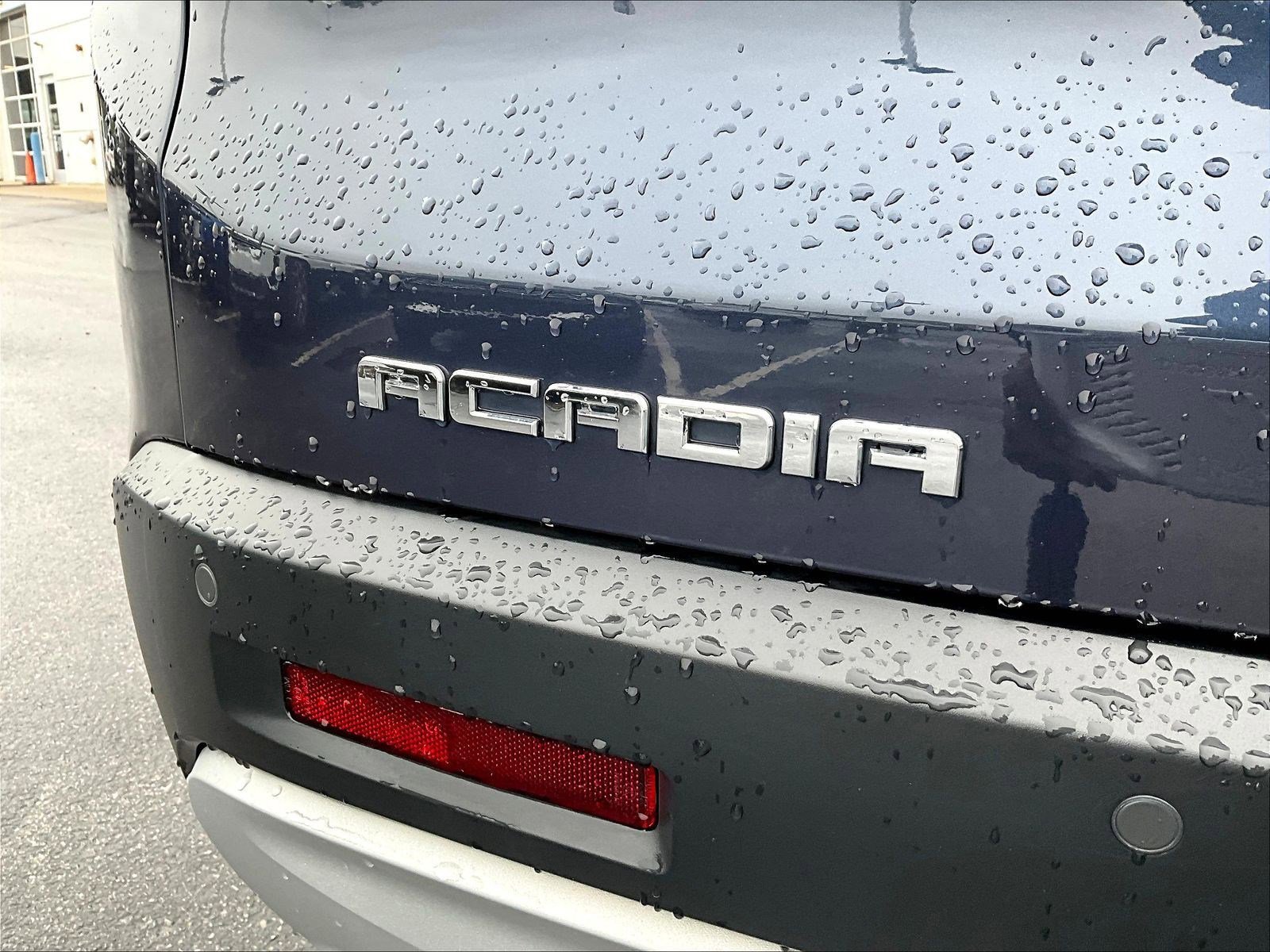 Used 2018 GMC Acadia SLE w/ Driver Alert Package I FWD image 24