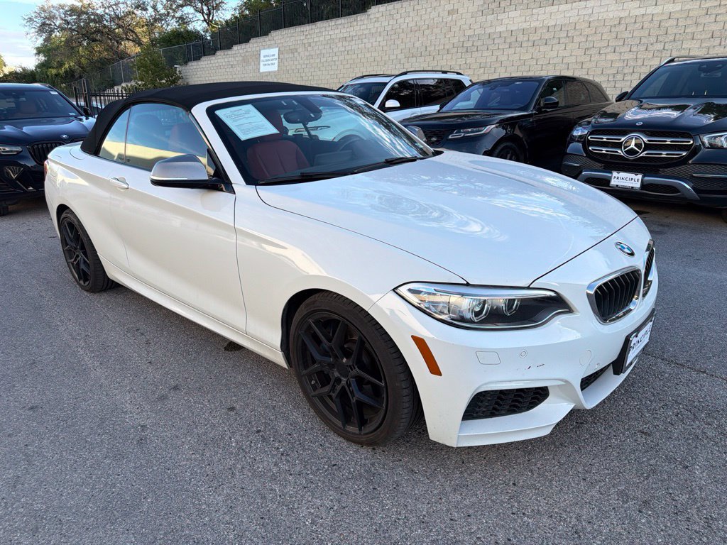Used 2016 BMW M235i xDrive Convertible AWD/4WD image 4