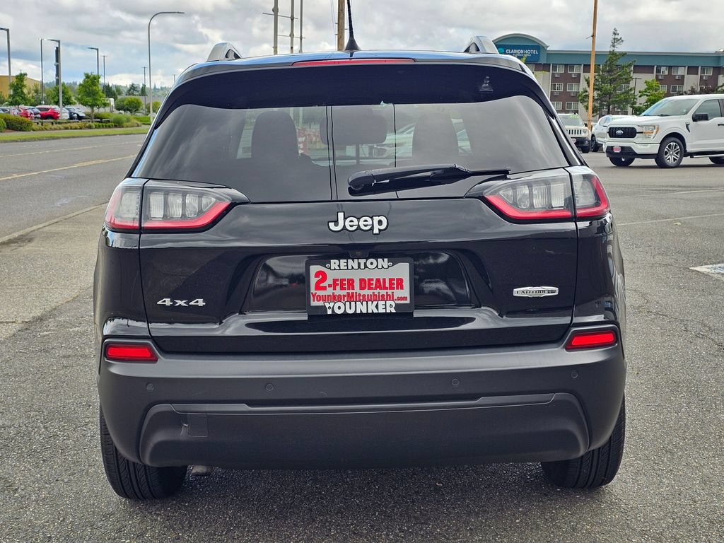 Used 2019 Jeep Cherokee Latitude Plus AWD/4WD image 6