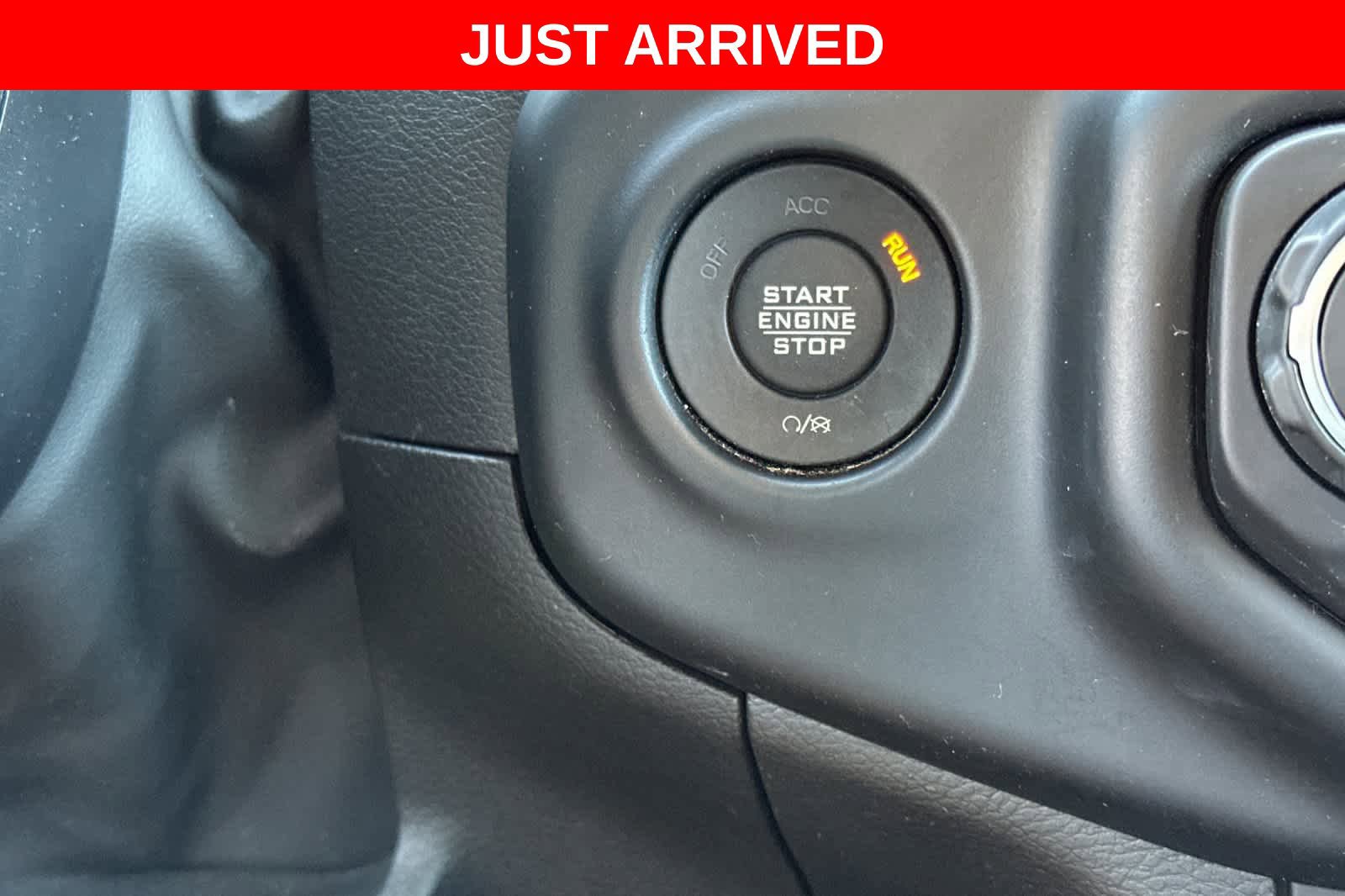 Used 2022 Jeep Wrangler Unlimited Rubicon 4xe w/ Cold Weather Group AWD/4WD image 24