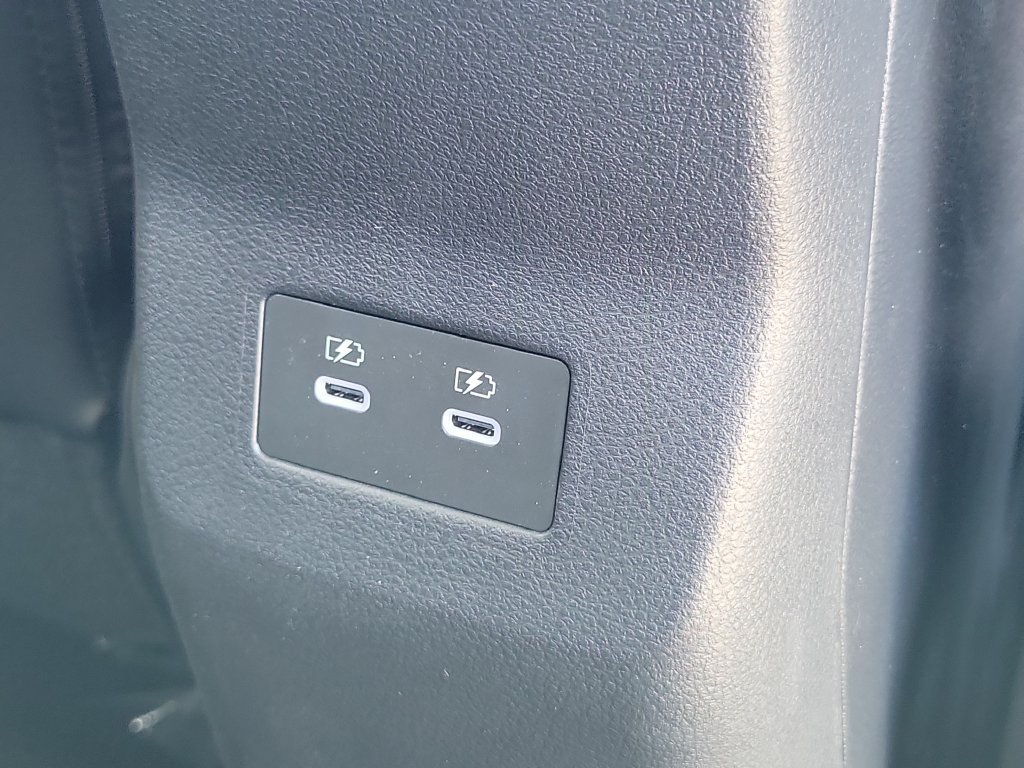 New 2026 Nissan Kicks SR FWD image 14