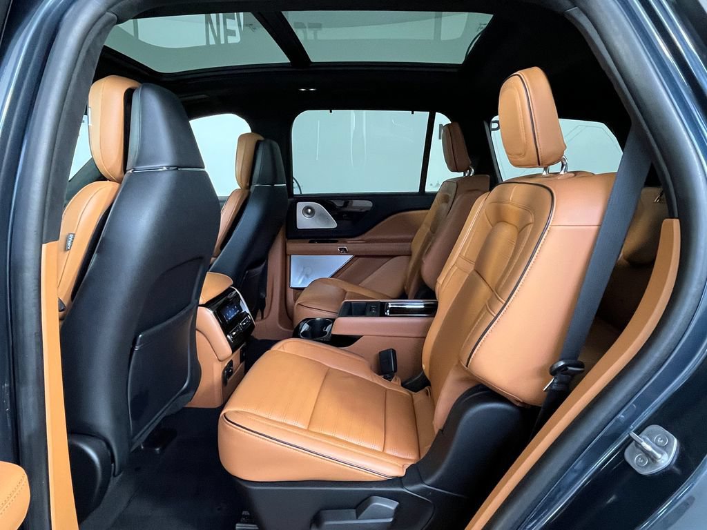 Used 2021 Lincoln Aviator Black Label w/ Dynamic Handling Package AWD/4WD image 22