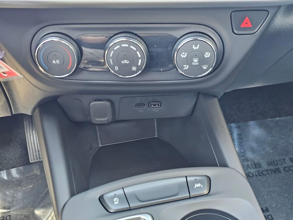 New 2026 Chevrolet Trax LS w/ Driver Confidence Package FWD image 31
