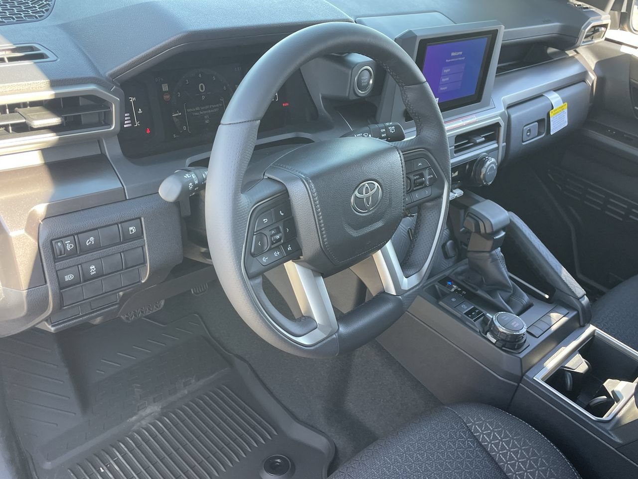 New 2026 Toyota 4Runner SR5 AWD/4WD image 11