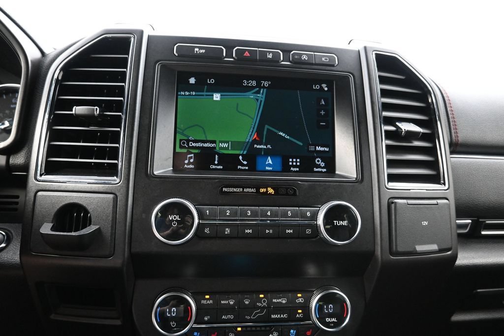 Used 2019 Ford Expedition Limited w/ Equipment Group 303A RWD image 16