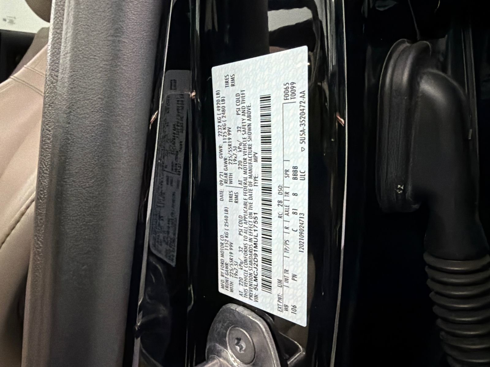 Used 2021 Lincoln Corsair Reserve w/ Equipment Group 201A image 32