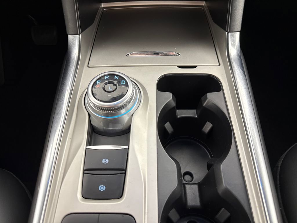 Used 2022 Ford Explorer XLT w/ Equipment Group 202A image 21