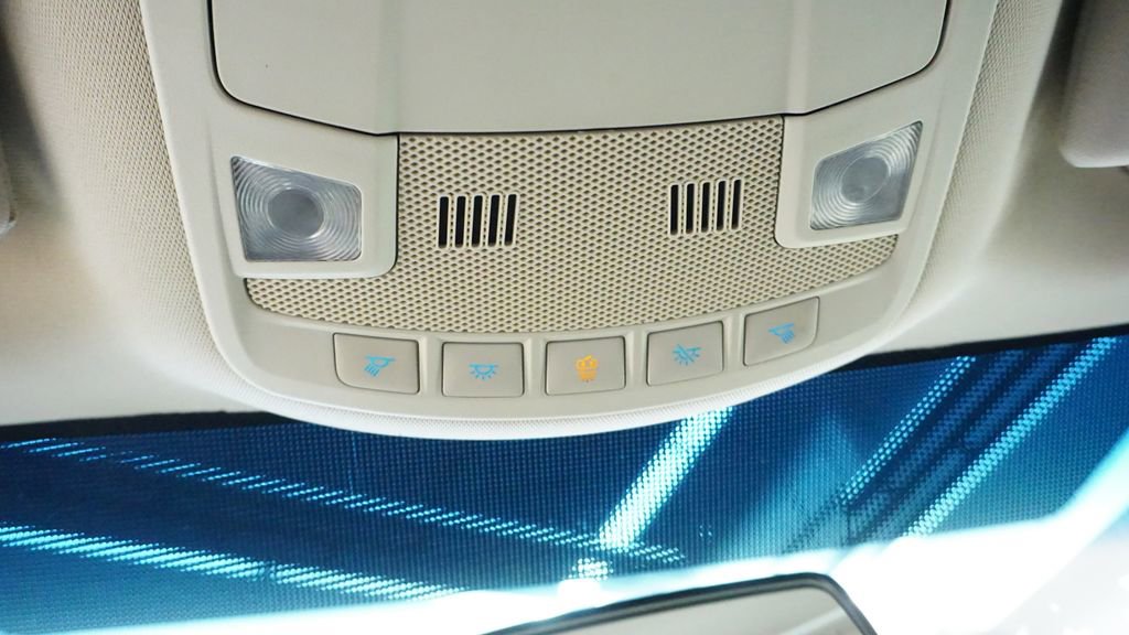 Used 2018 Ford Edge SE image 38