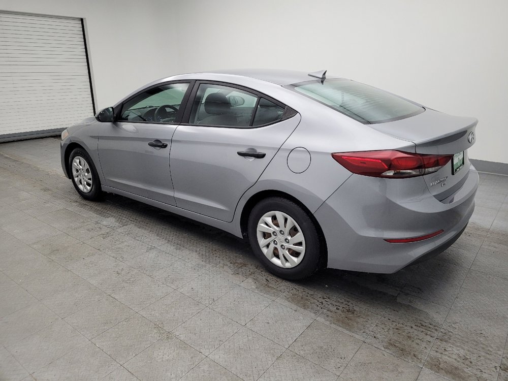 Used 2017 Hyundai Elantra SE image 3