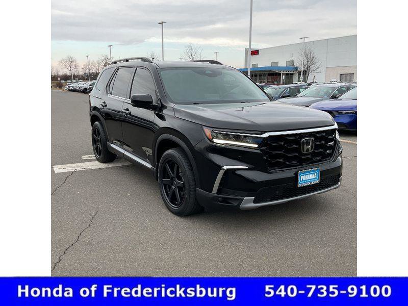 Used 2023 Honda Pilot Touring image 8