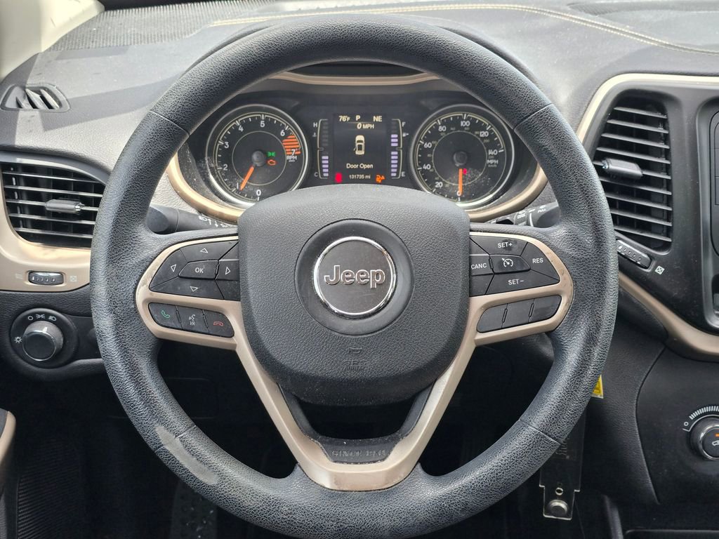 Used 2017 Jeep Cherokee Sport AWD/4WD image 7