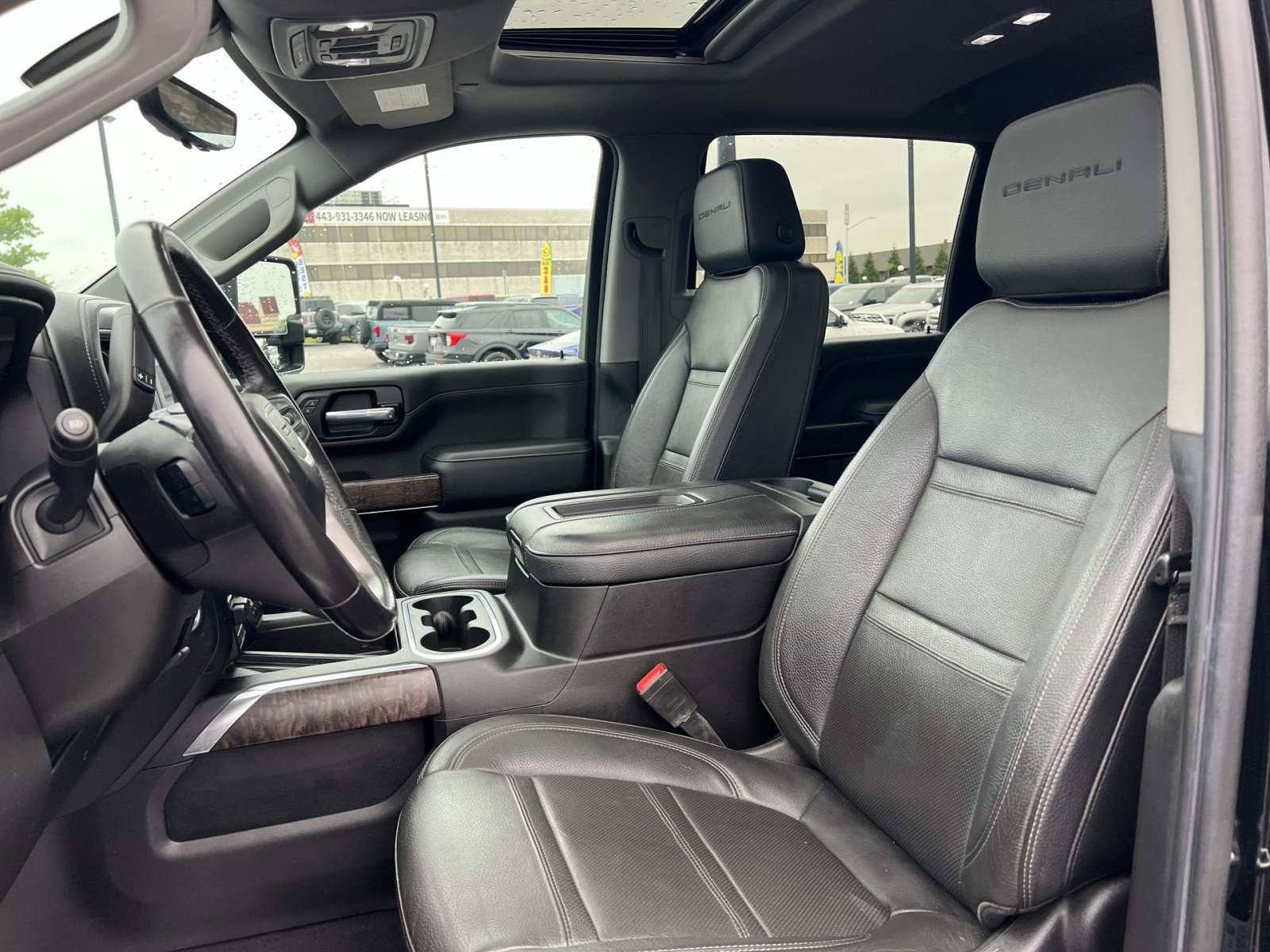 Used 2022 GMC Sierra 2500 Denali w/ Denali Ultimate Package AWD/4WD image 21
