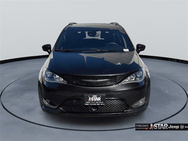 Used 2019 Chrysler Pacifica Touring-L Plus w/ Advanced Safetytec Group image 2