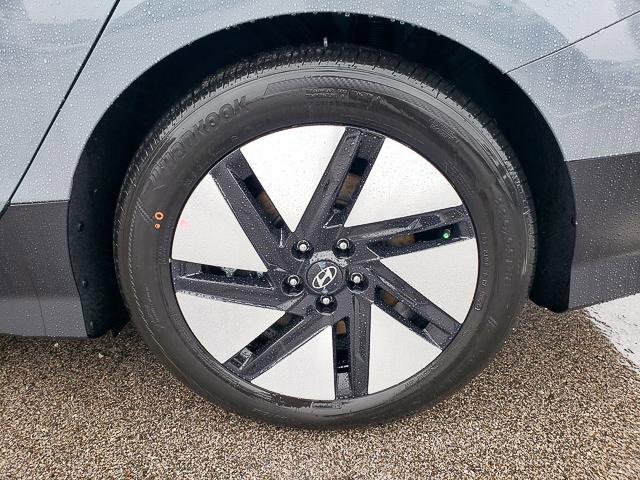 New 2025 Hyundai Ioniq 6 SE image 20