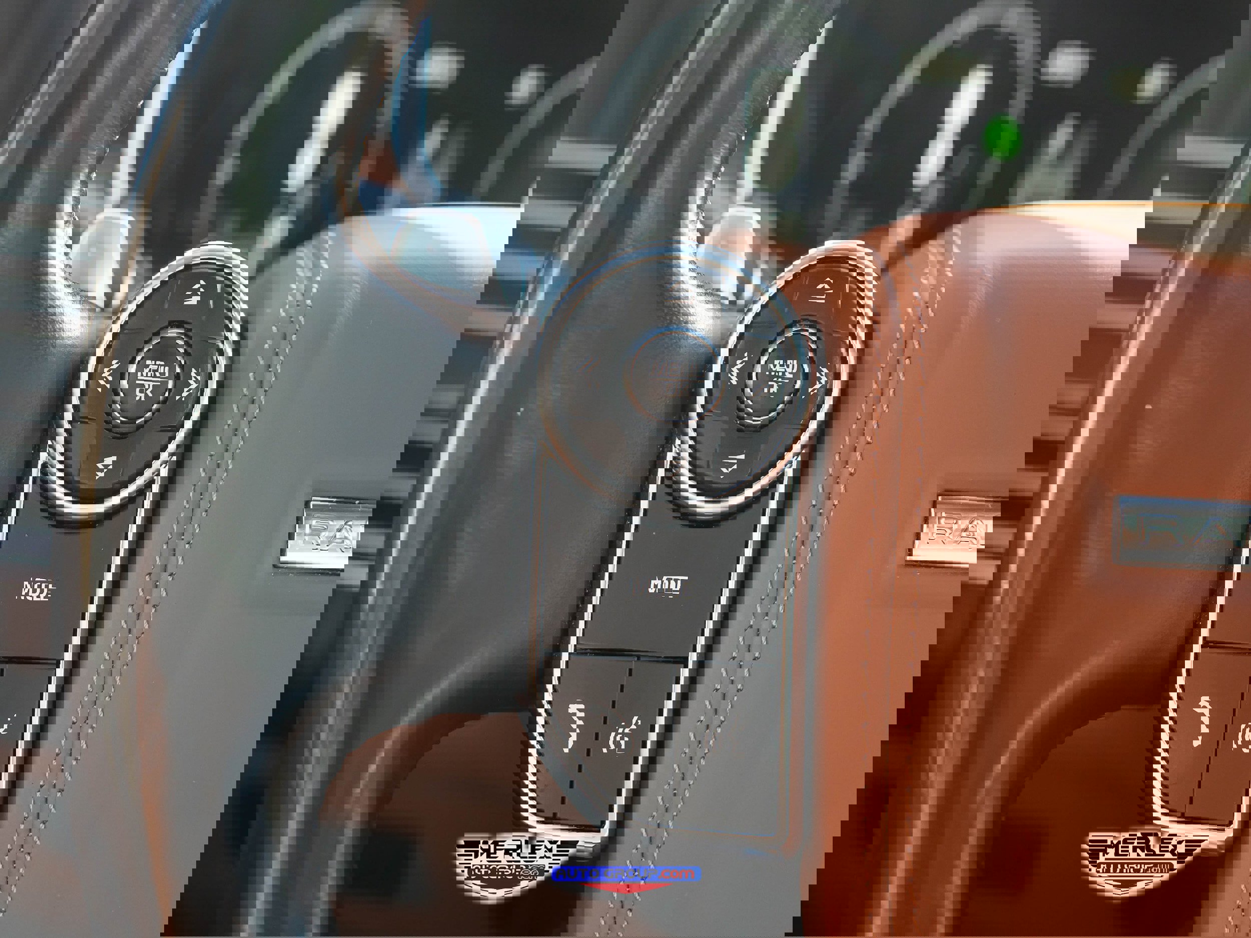 Used 2017 Land Rover Range Rover Autobiography image 28