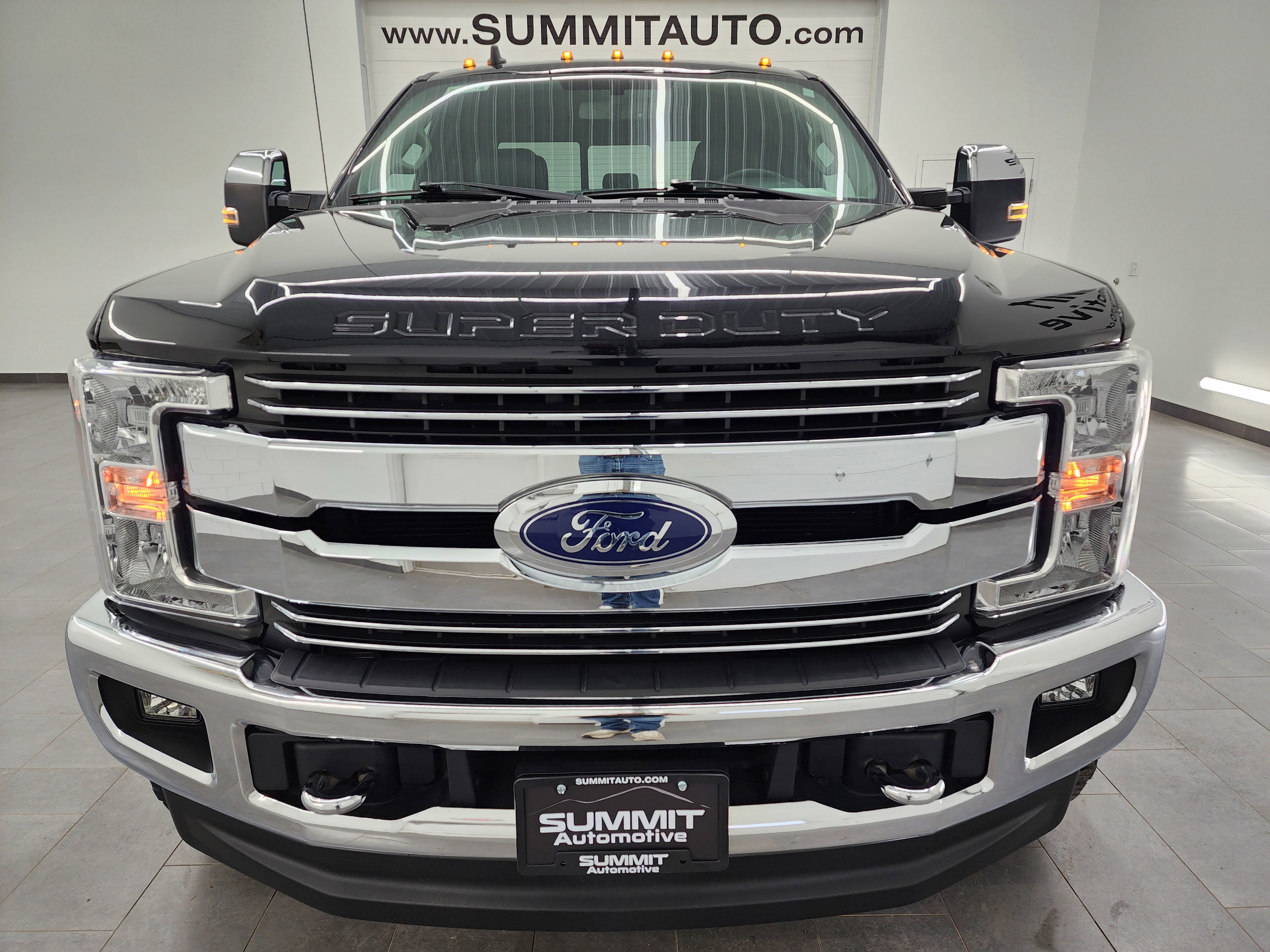 Used 2019 Ford F350 Lariat w/ Chrome Package image 21