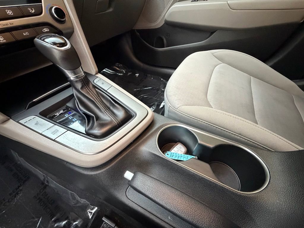 Used 2018 Hyundai Elantra Value Edition FWD image 19