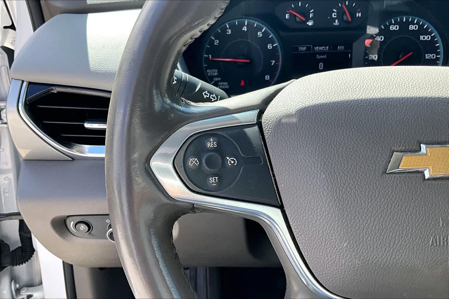 Used 2021 Chevrolet Traverse LT FWD image 22
