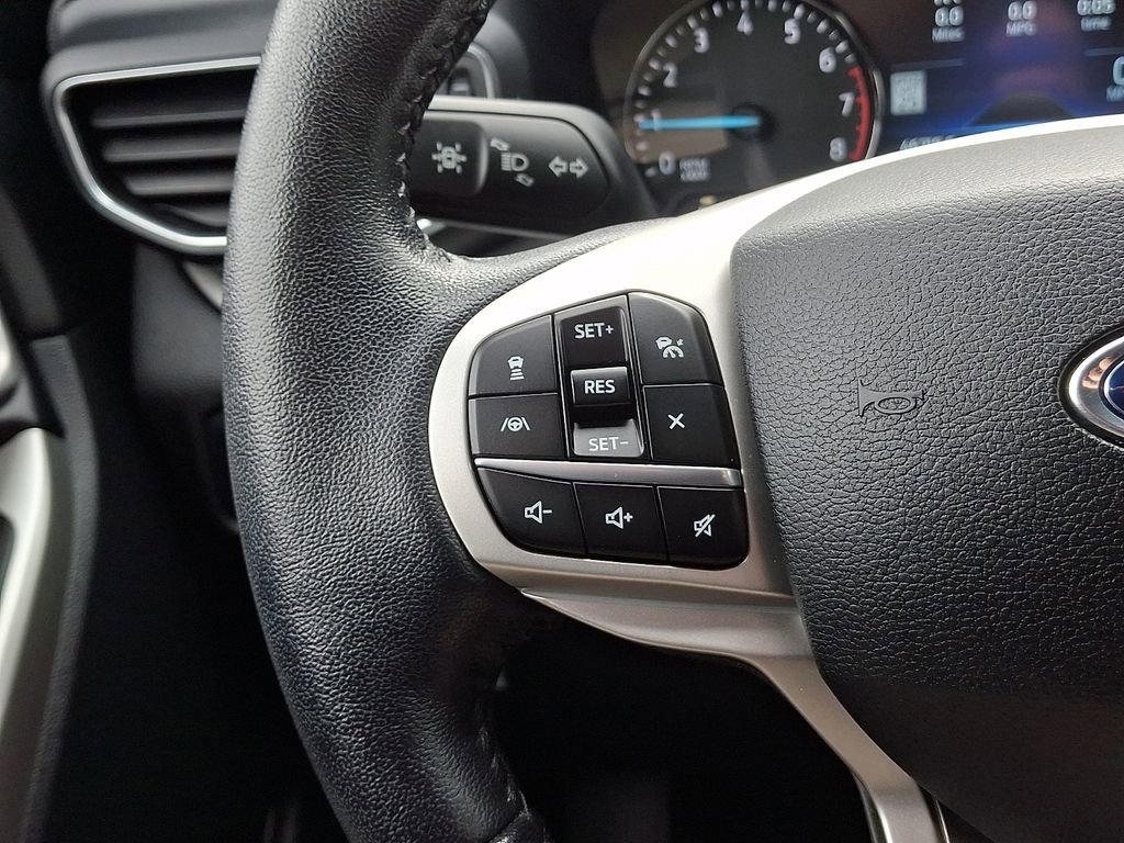 Used 2021 Ford Explorer XLT w/ Equipment Group 202A image 22