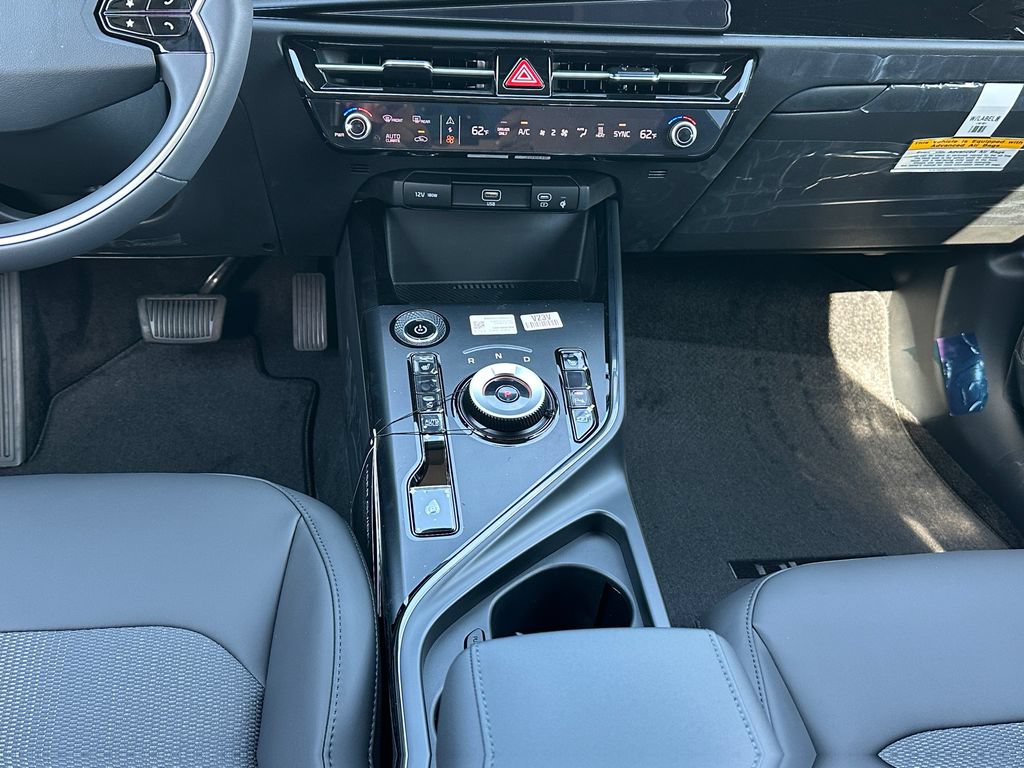 New 2026 Kia Niro Wind w/ Wind Preserve Package FWD image 11