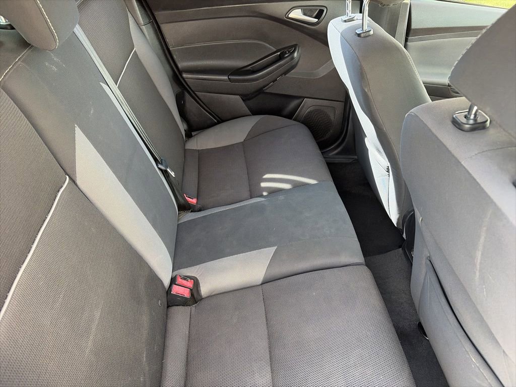 Used 2014 Ford Focus SE image 31