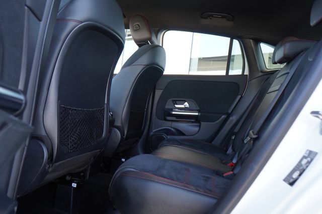Used 2022 Mercedes-Benz GLA 35 AMG 4MATIC image 30