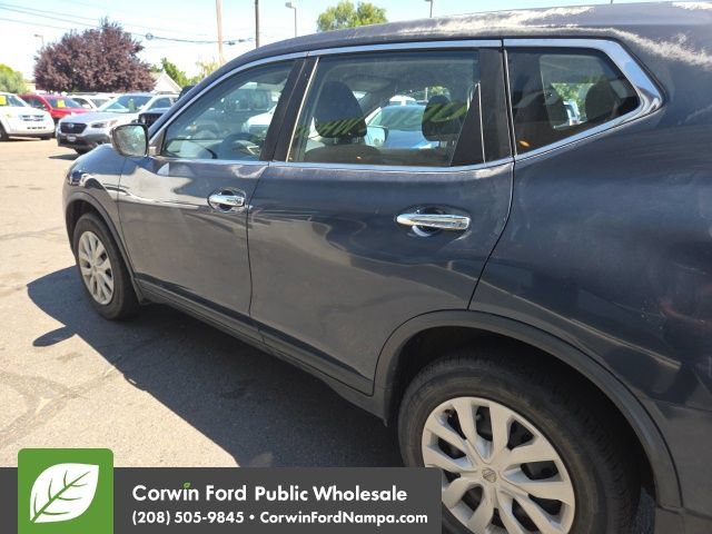 Used 2015 Nissan Rogue S AWD/4WD image 11
