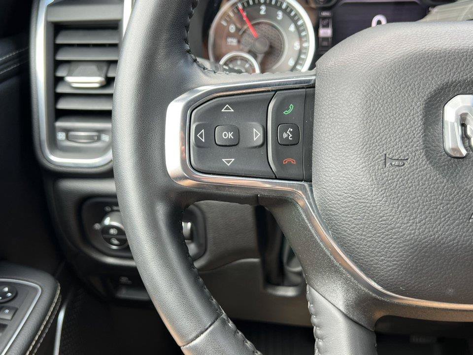 Used 2024 RAM 1500 Laramie AWD/4WD image 21