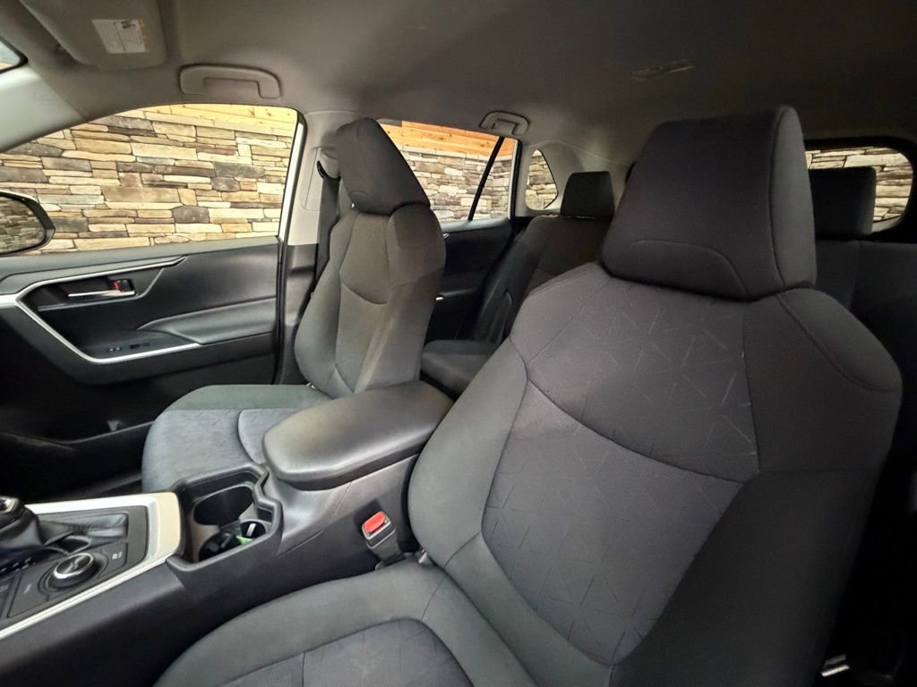 Used 2020 Toyota RAV4 XLE w/ XLE Grade Weather Package image 12