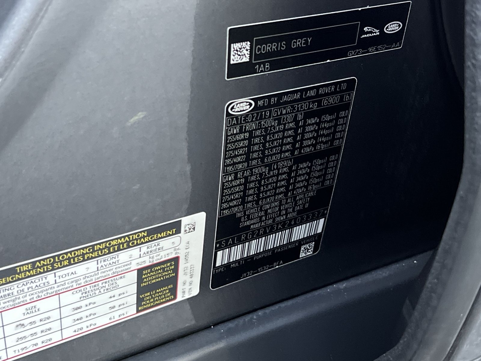 Used 2019 Land Rover Discovery SE AWD/4WD image 44