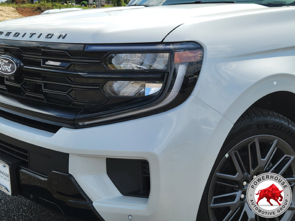 New 2027 Ford Expedition Max Platinum w/ Stealth Appearance Package AWD/4WD image 11