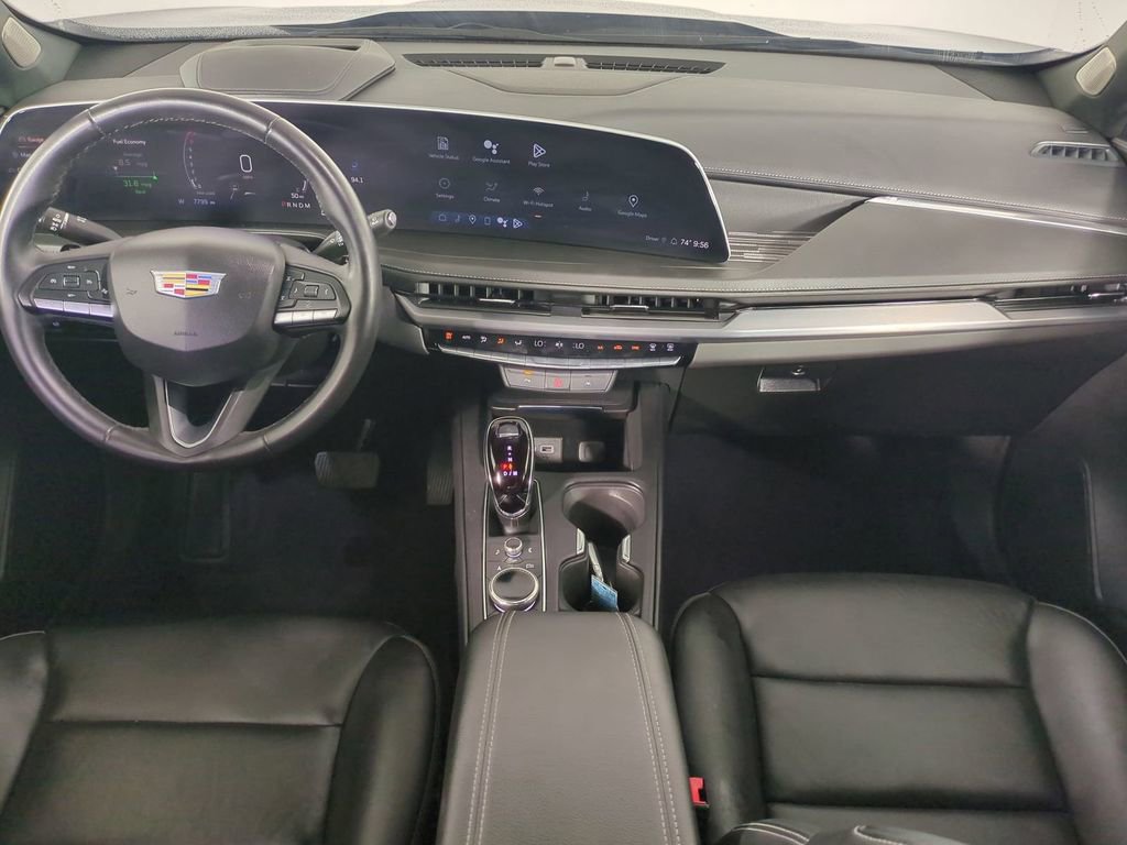 Used 2024 Cadillac XT4 Premium Luxury w/ Technology Package image 18