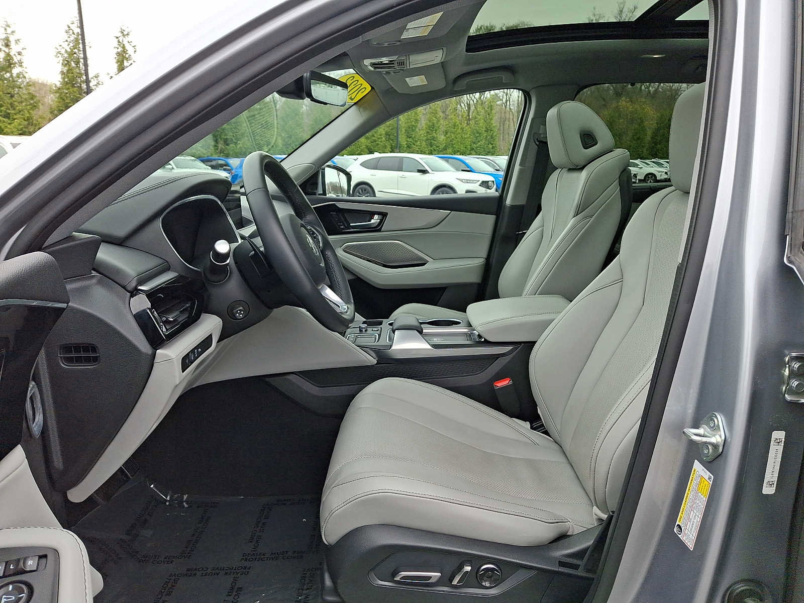 Used 2023 Acura MDX SH-AWD w/ Technology Package image 14