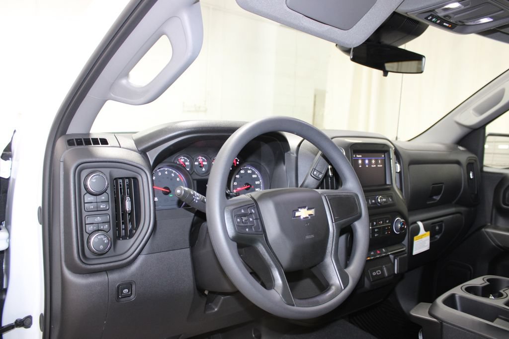 New 2026 Chevrolet Silverado 1500 Custom w/ LPO, Dark Essentials Package AWD/4WD image 19