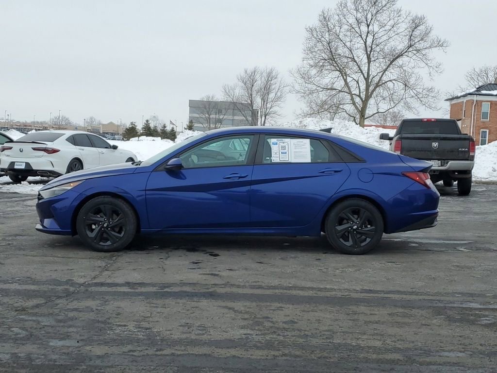 Used 2021 Hyundai Elantra SEL w/ Convenience Package image 4